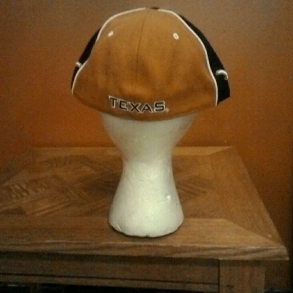Ncaa - Picture 3 of 4